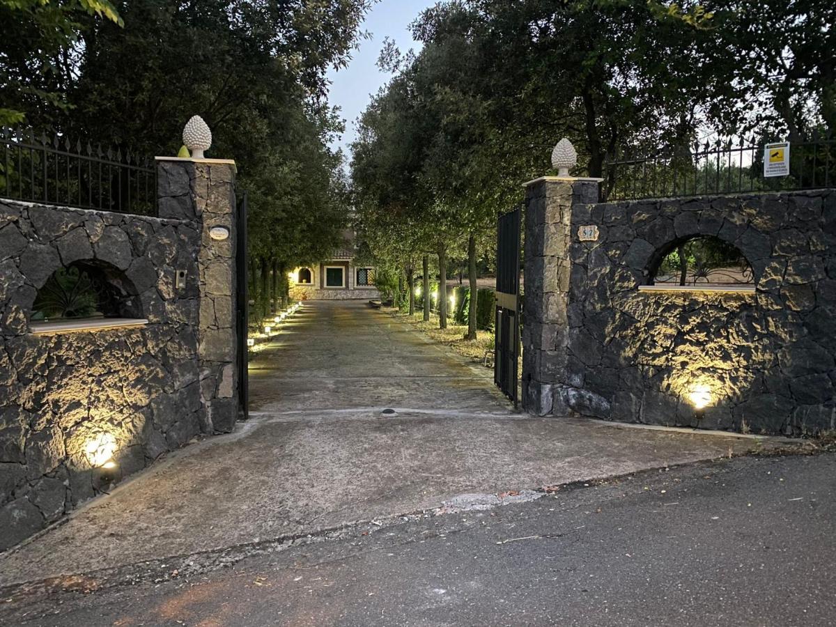 Villa Caterina, Alle Pendici Del Vulcano Etna Viagrande Exterior foto